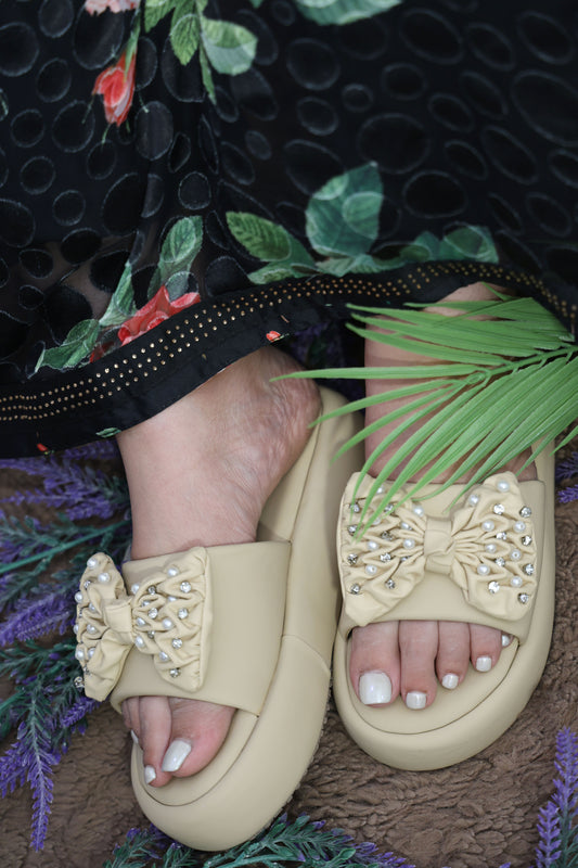 Pearl Bow Bliss TT117