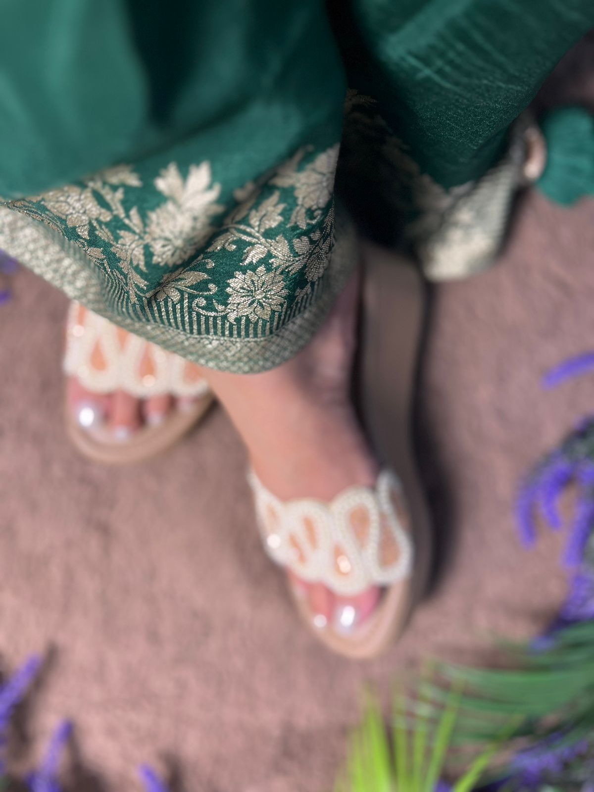 Peach and White Wedges TT157