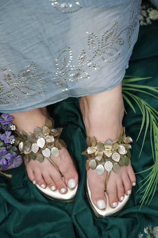 Golden Leaf Wedges TT95