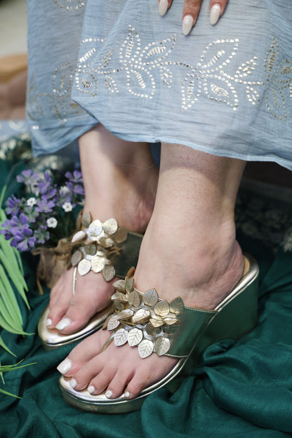 Golden Leaf Wedges TT95