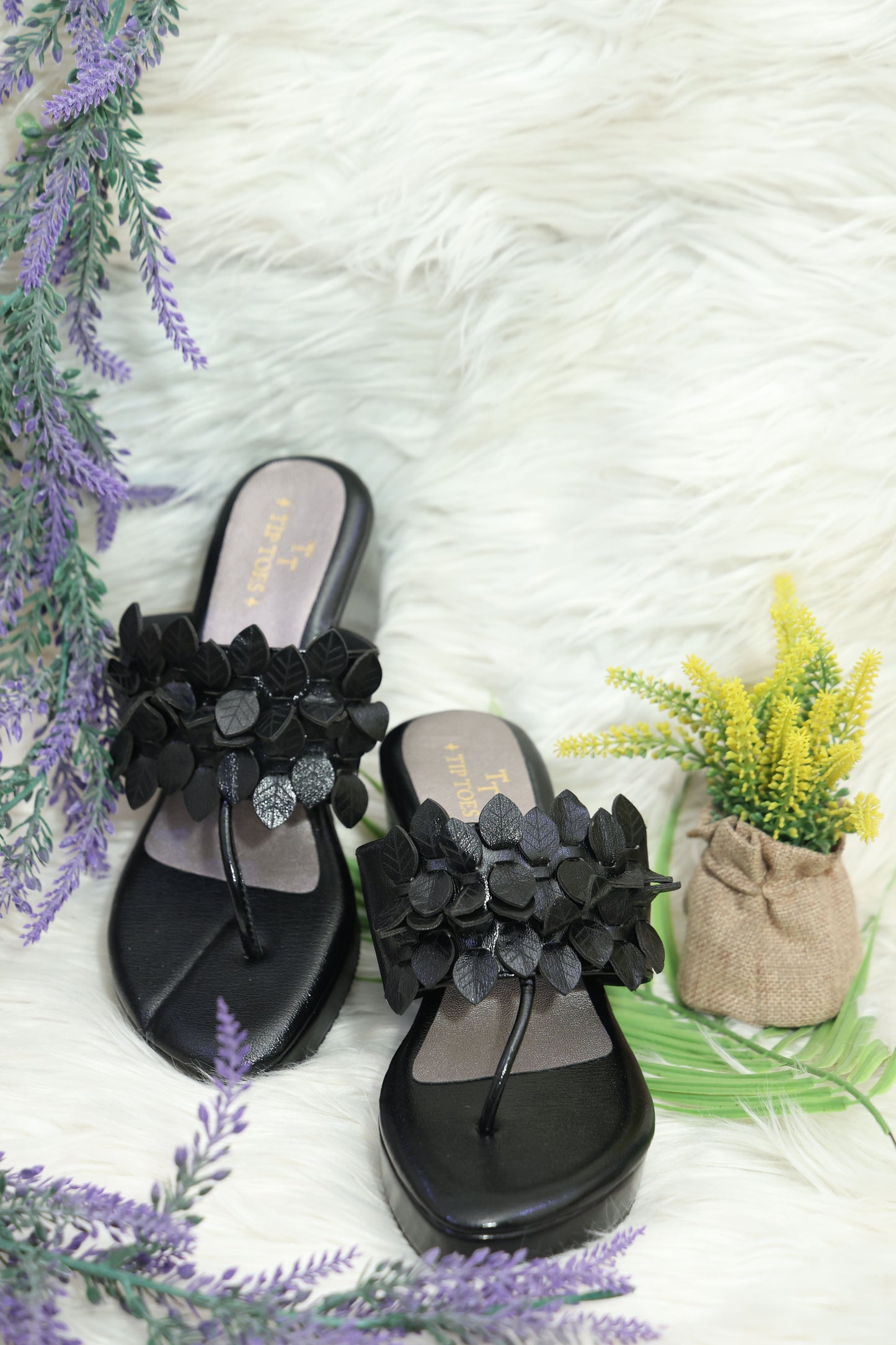 Black Leaf Wedges TT98