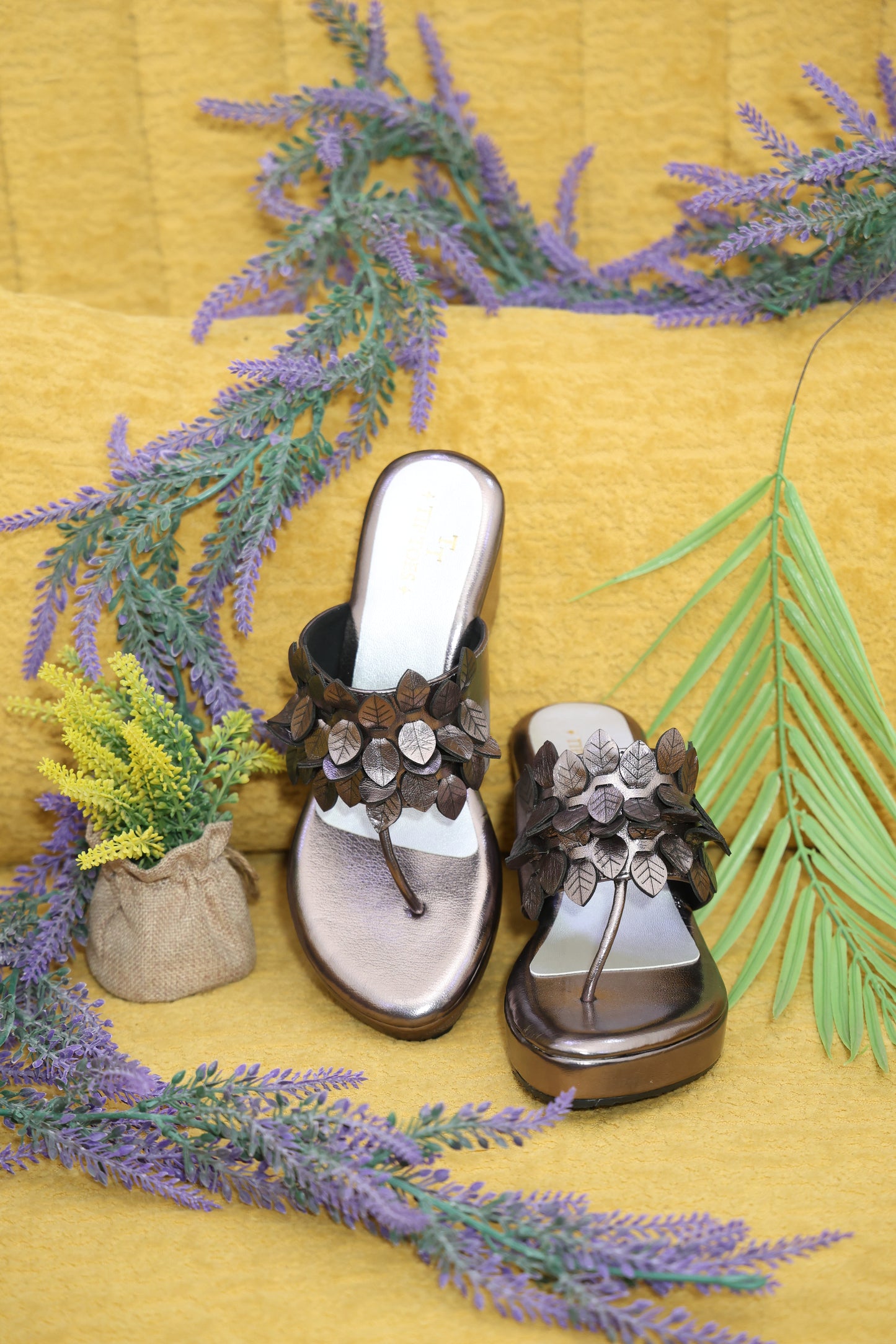 Gun Metal Wedges TT94