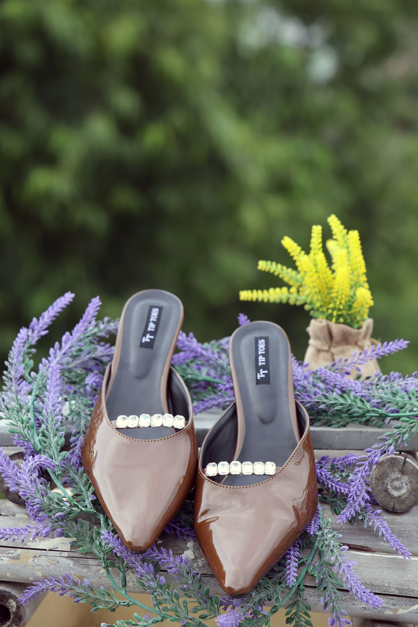 Glossy Brown Kitten Heel TT104