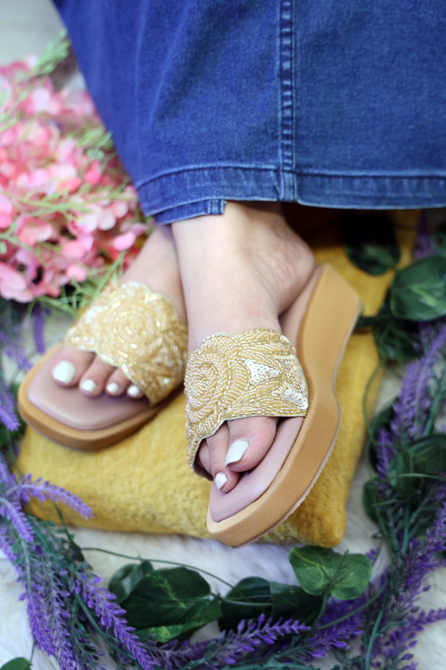 Zari Bloom Comforters TT02