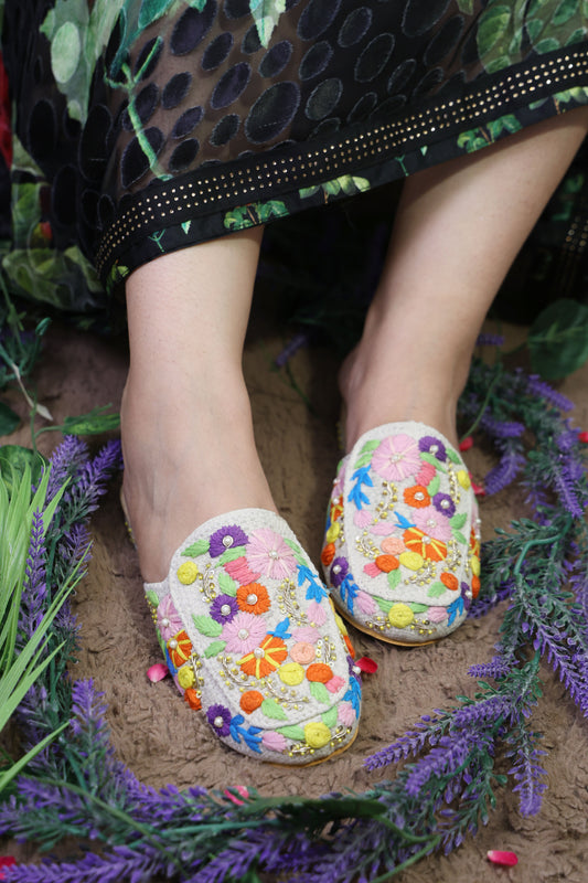 Rafia Embrodiery Flat Mules TT123