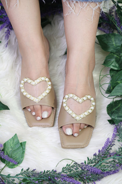 Heart Brown Flats TT129