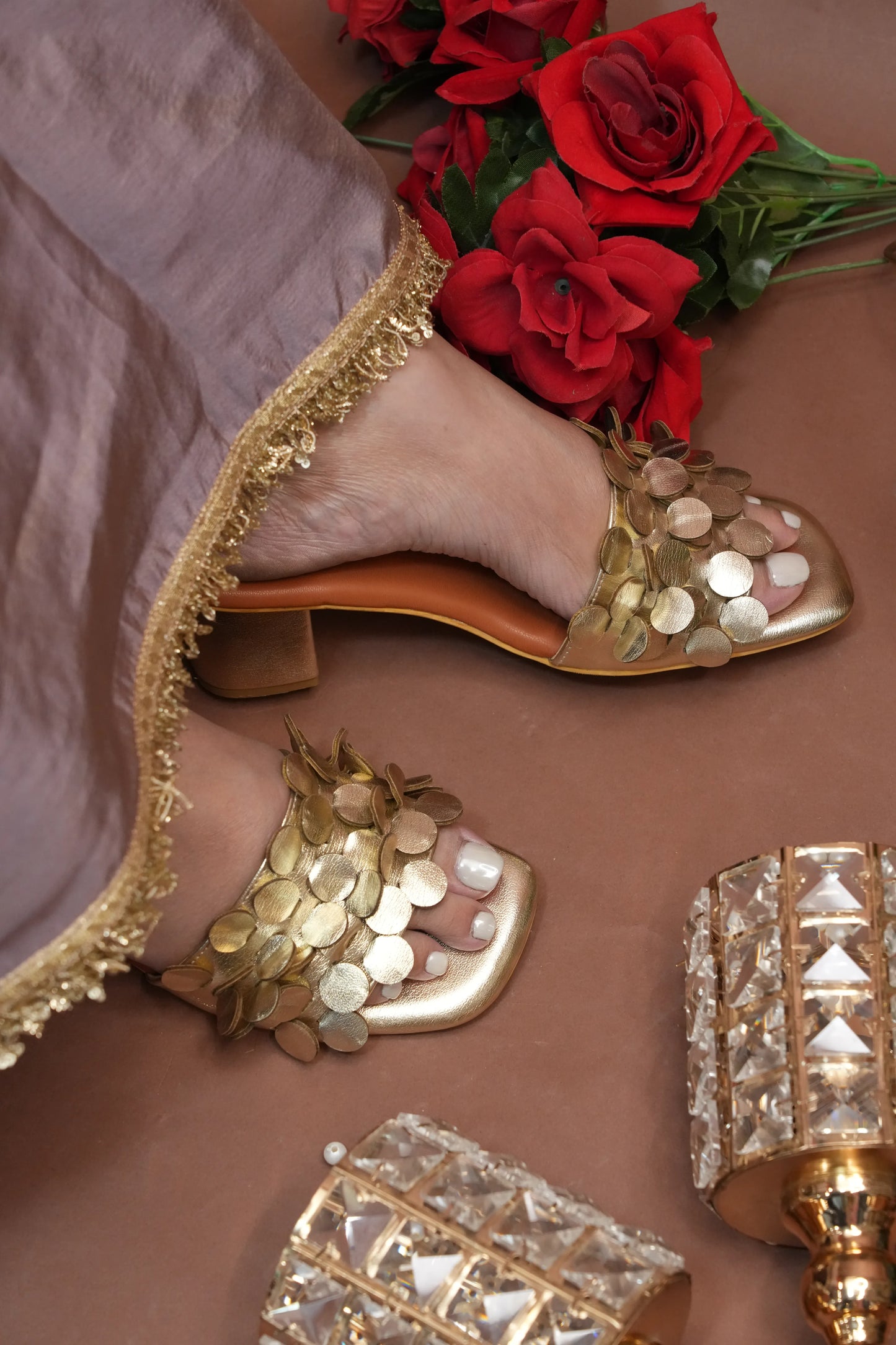 Golden coin flats TT79