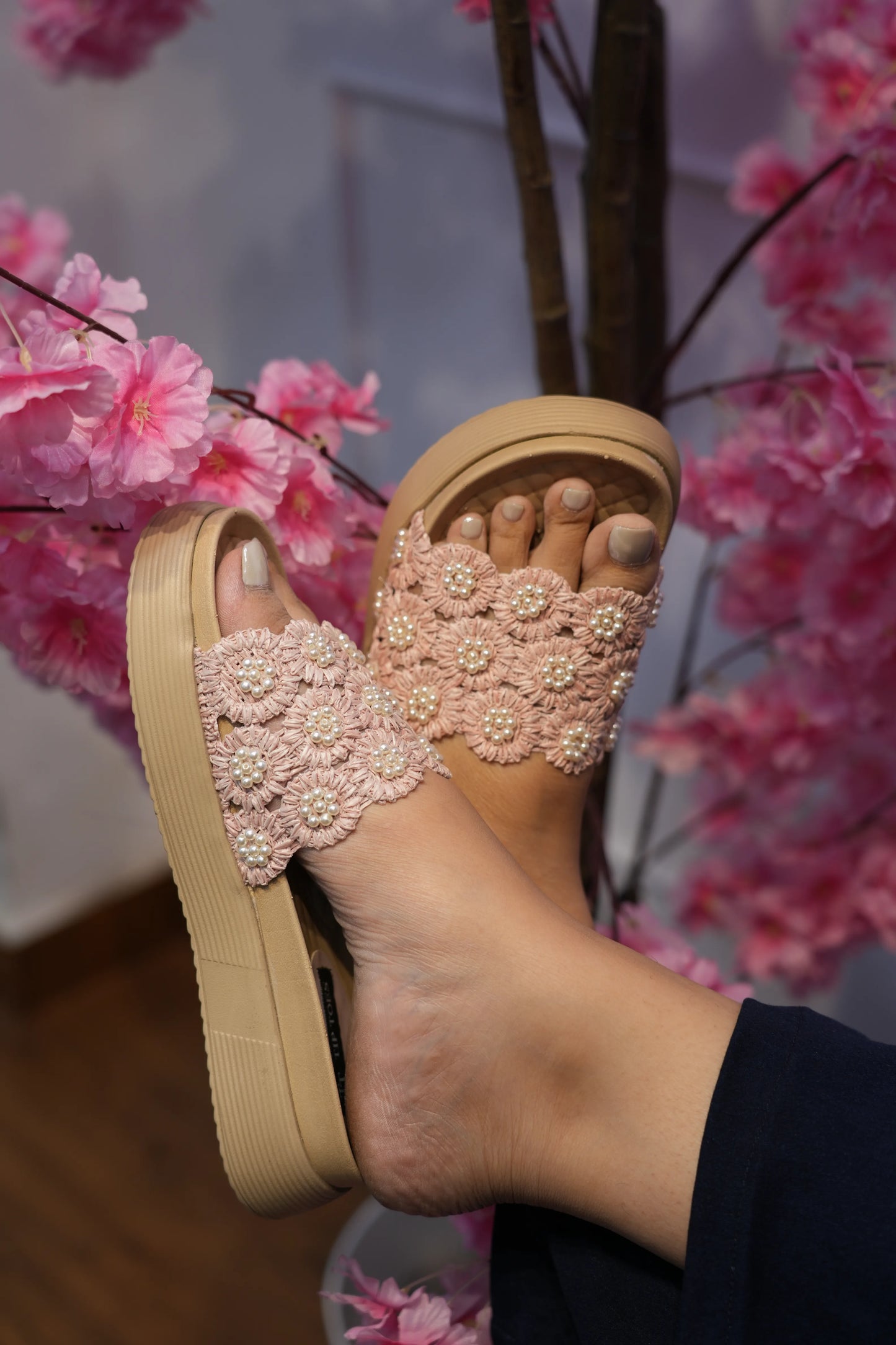 Pink Crochet-Style Floral Comforters / Waterproof TT65