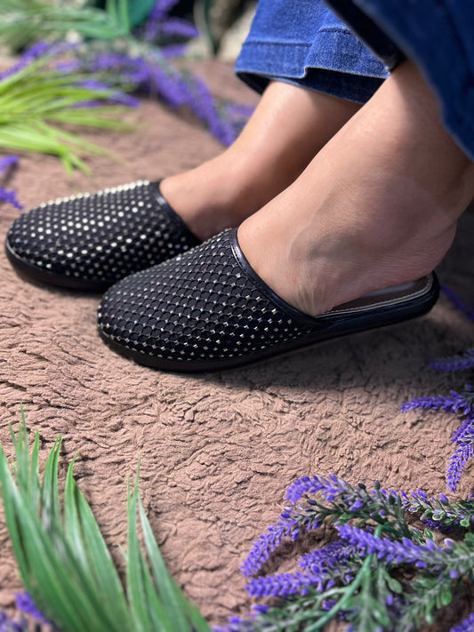 Knitted with Surroskie Black Mules TT149