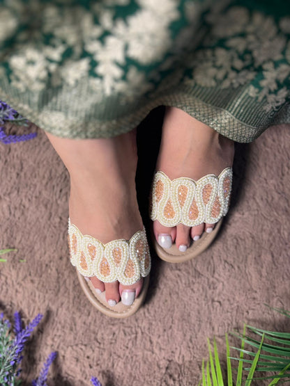 Peach and White Wedges TT157