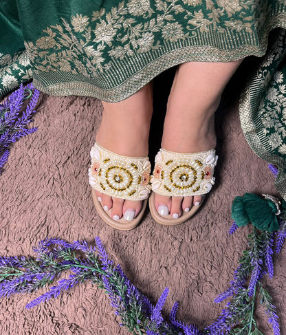 Elegant White Wedges TT163