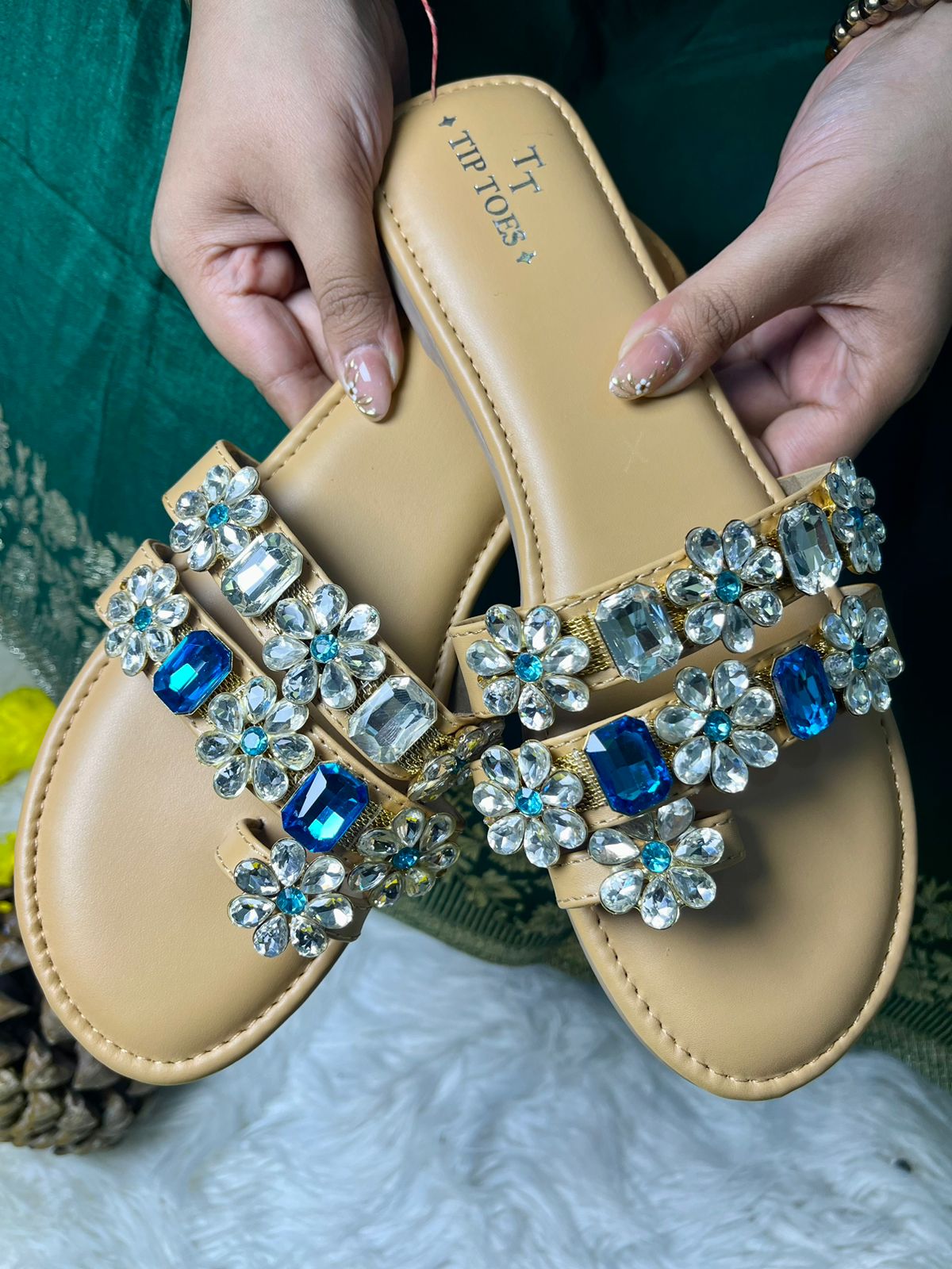 Elegant Flat With Flower Work TT169