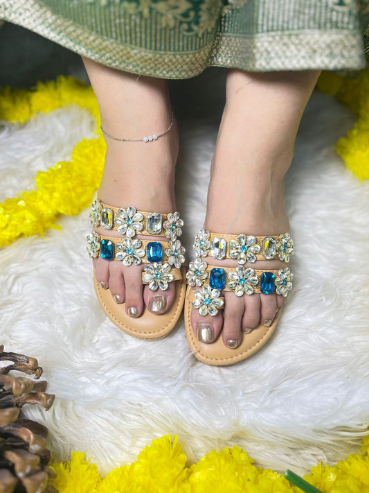 Elegant Wedge with Flower Work TT170