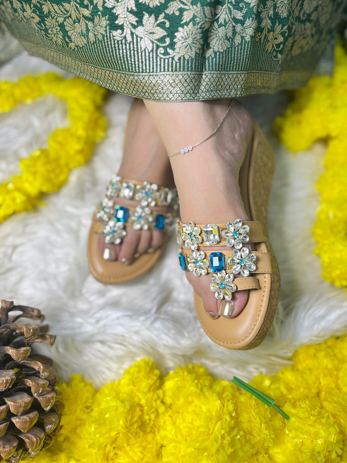 Elegant Wedge with Flower Work TT170