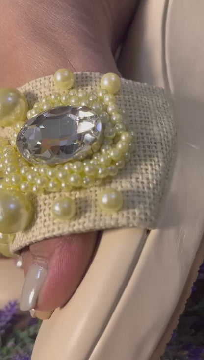 White Round Pearl & Stone Wedges TT118