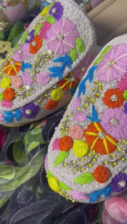 Rafia Embrodiery Flat Mules TT123